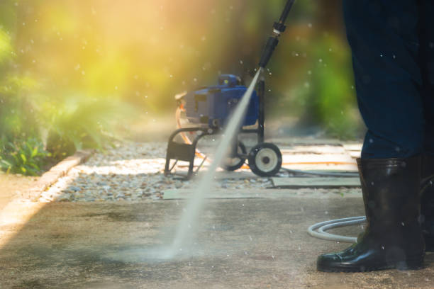 Best Pool Deck Cleaning  in Lely Resort, FL